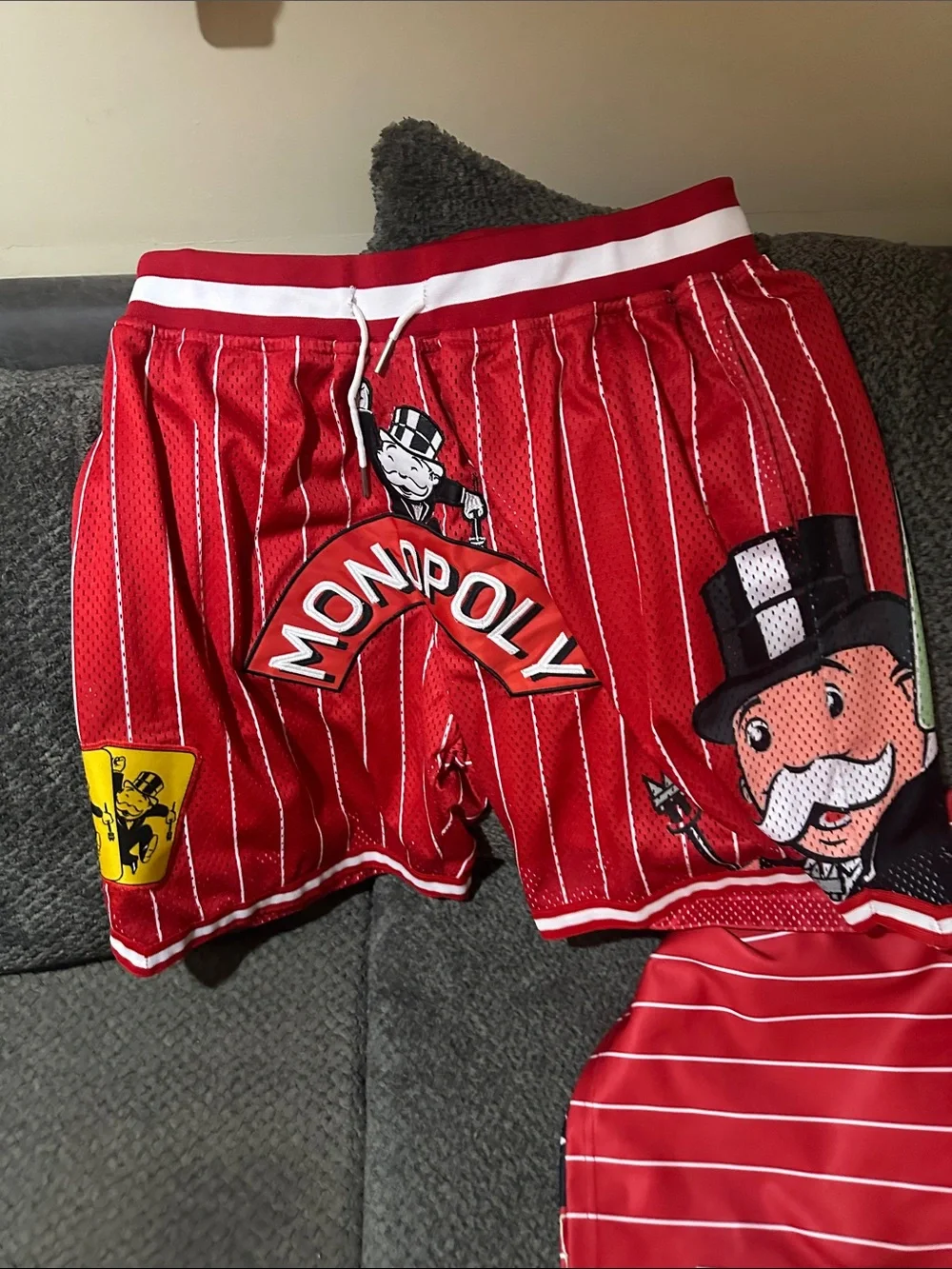 Mens Xl Monopoly Red Pinstripe Men's Basketball Shorts set